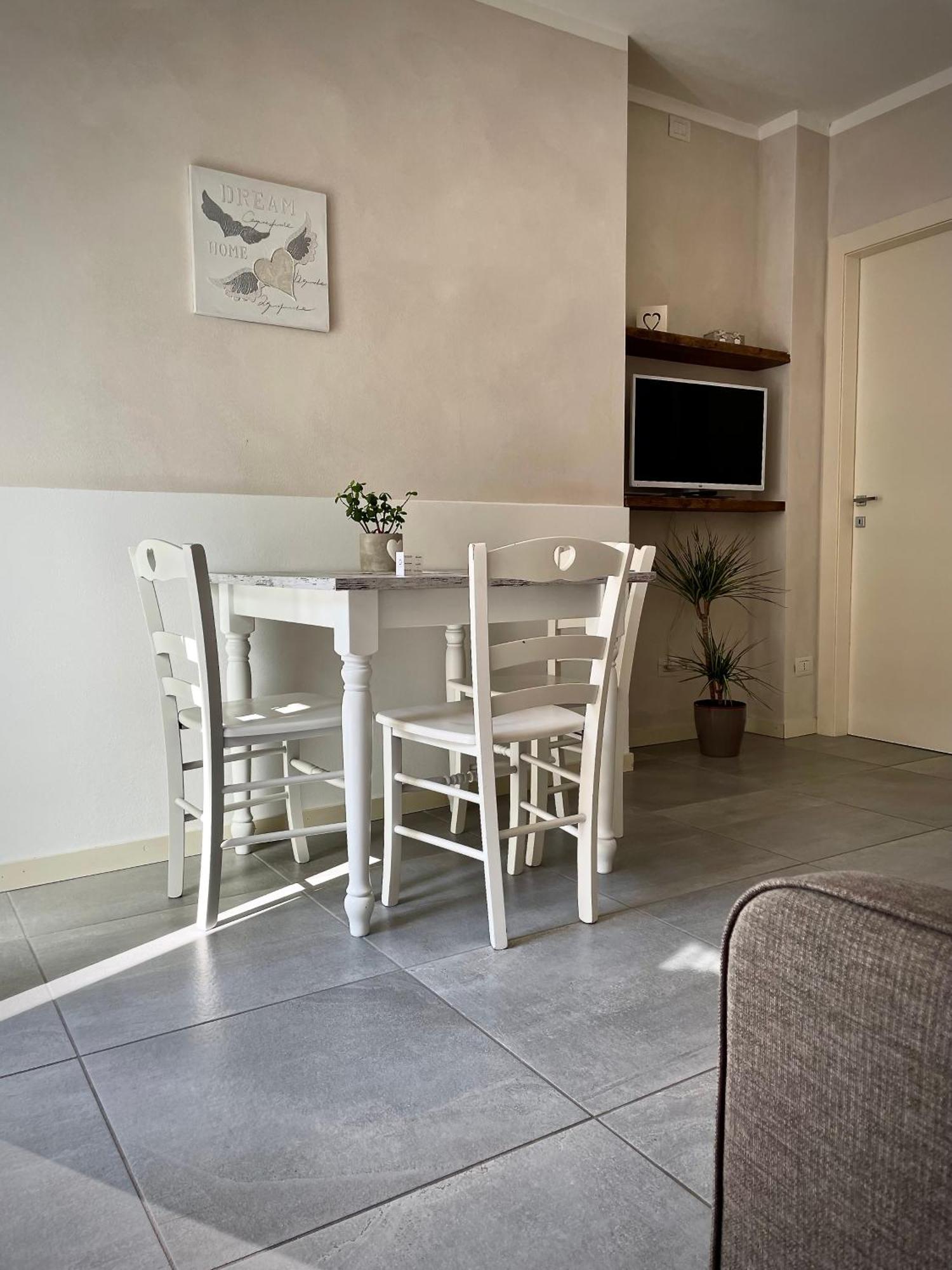 פולפנצה דל גארדה Villa Fontanelle Gardapartments מראה חיצוני תמונה