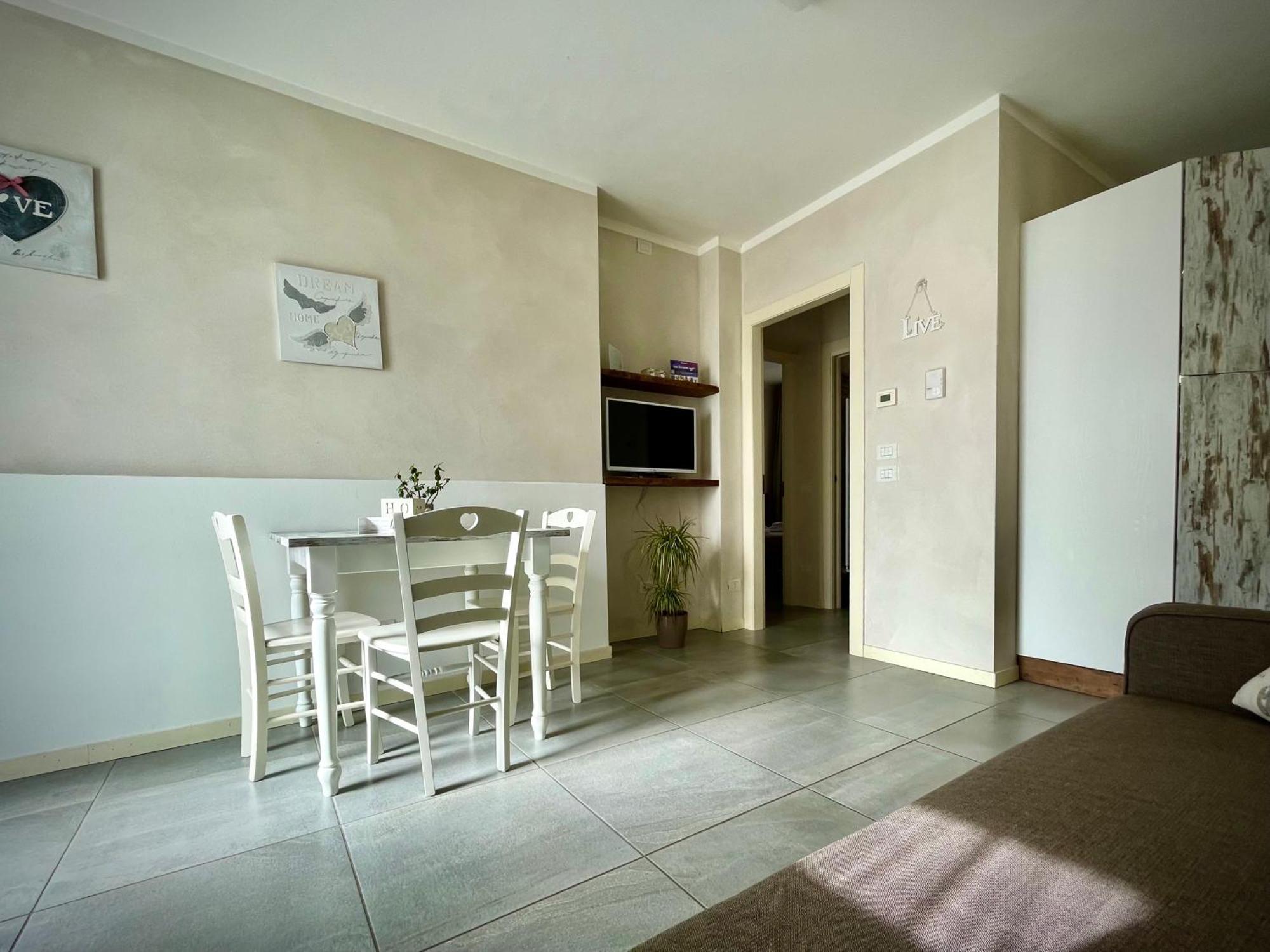 פולפנצה דל גארדה Villa Fontanelle Gardapartments מראה חיצוני תמונה