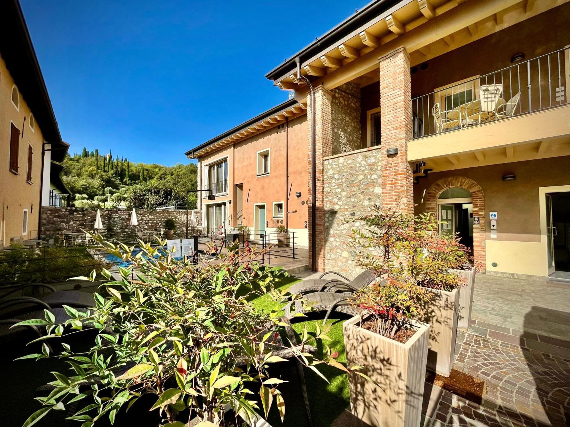 פולפנצה דל גארדה Villa Fontanelle Gardapartments מראה חיצוני תמונה